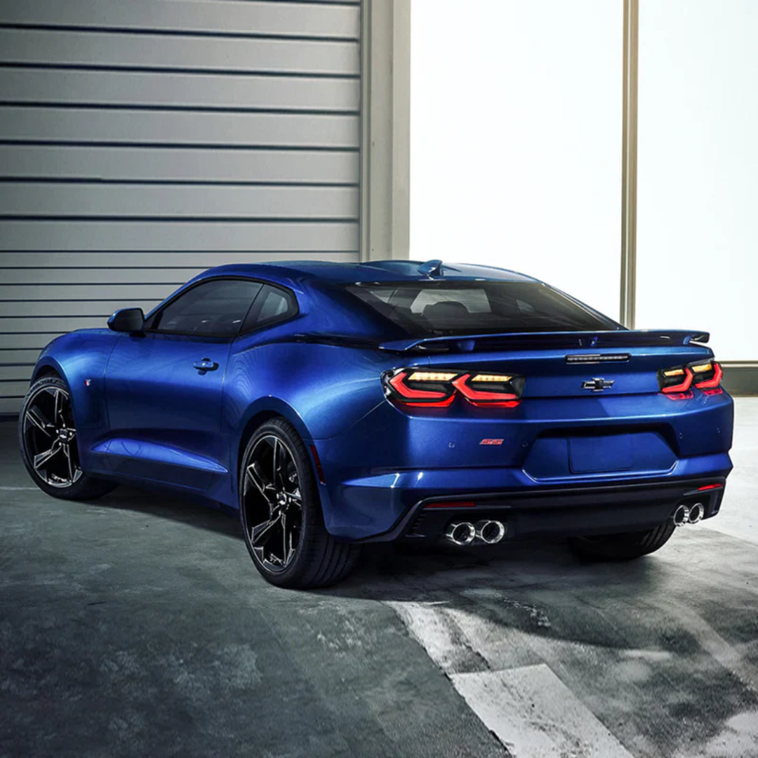 CALAVERAS LED ESTILO CORVETTE C8